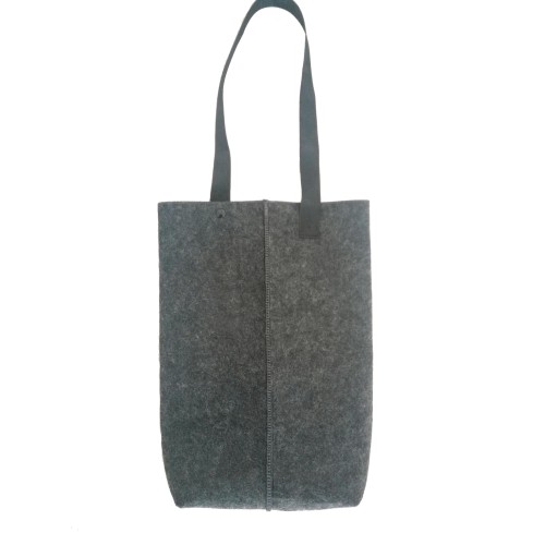 Felt small pouch with shoulder straps and button closure